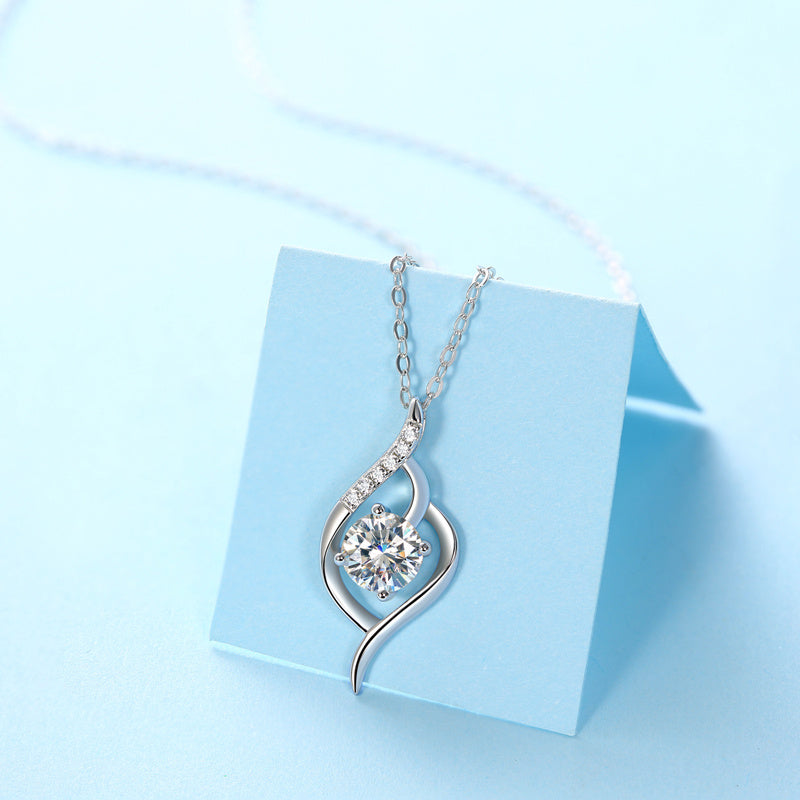 A Beautiful City – Luxury Moissanite Pendant Necklace Set with Silver Accents