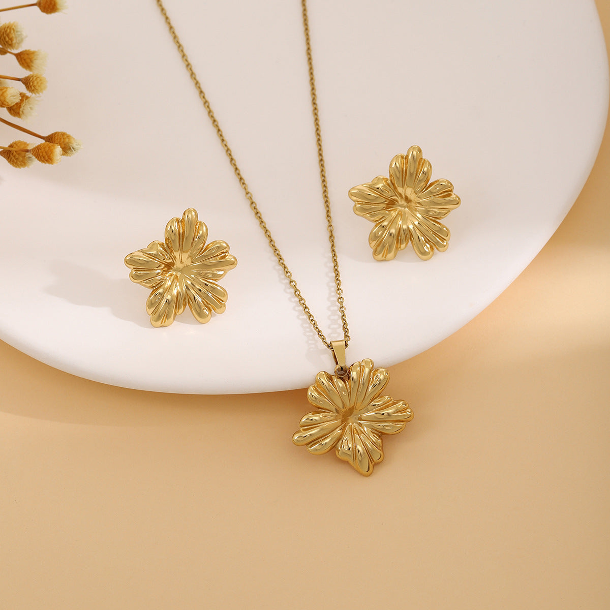 Geometric Leaves Texture Flower Love Heart Earrings And Necklace Set