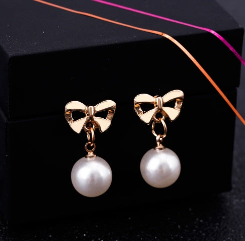 Allergy-Free Zircon Heart Earrings with Pearl Bow Design for Women