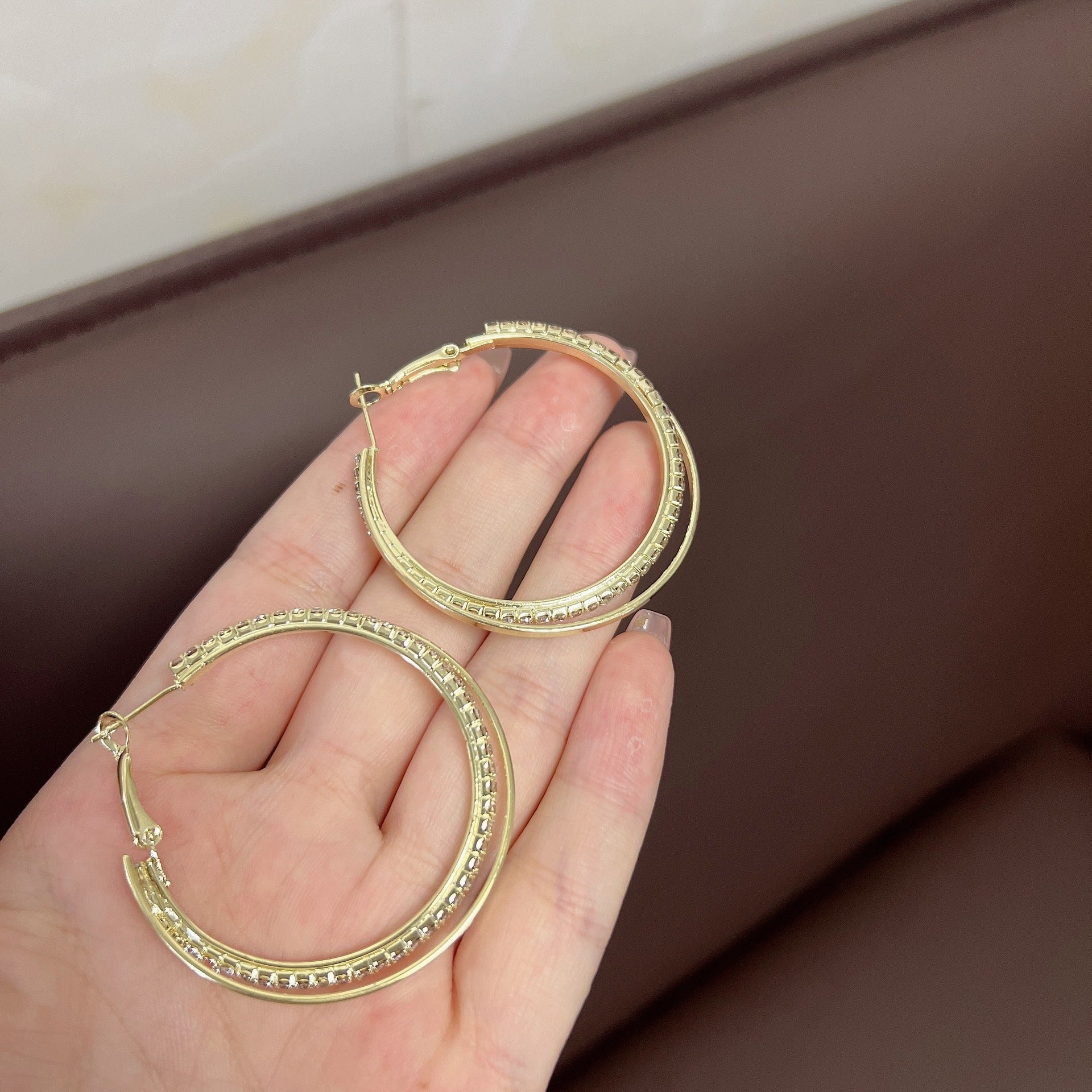 Eterna Elegant Diamond Earrings