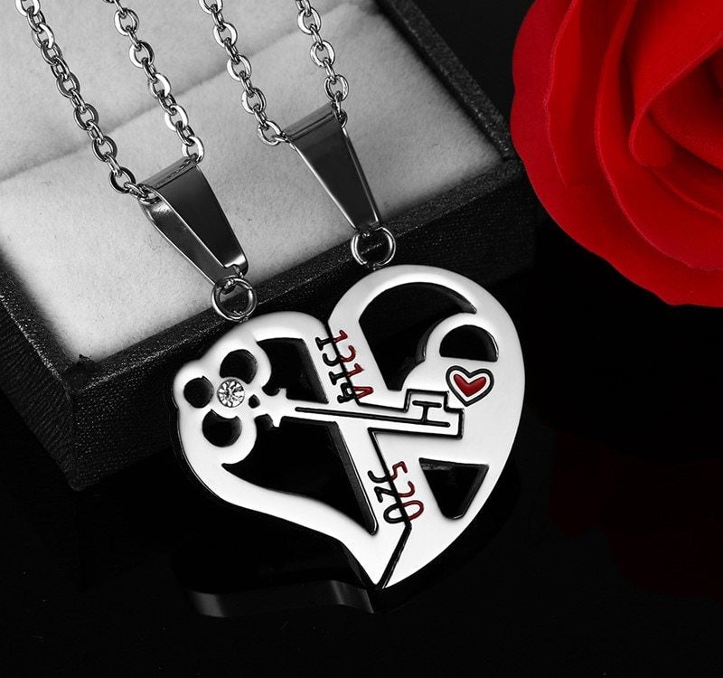 Couple’s Love Necklace Set – Elegant Stainless Steel Chain Pendant