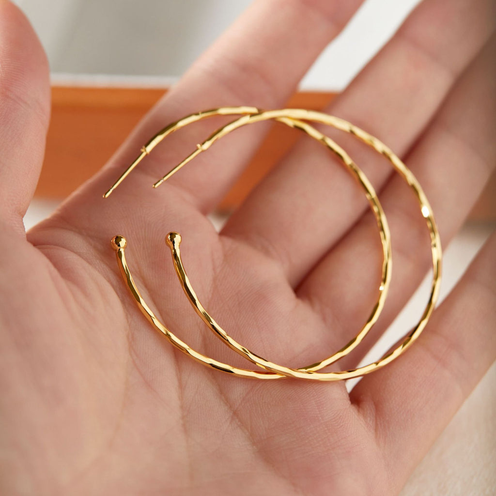 Two-Tone Large Circle Metal Earrings – Simple & Elegant