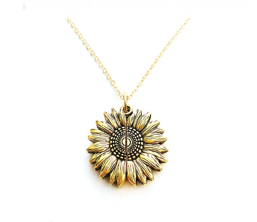 Fashionable Double Letter Pendant Necklace – Sunflower Motif