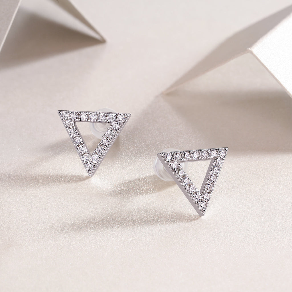 ✨ Unique – Moissanite S925 Sterling Silver Stud Earrings with Platinum Plating