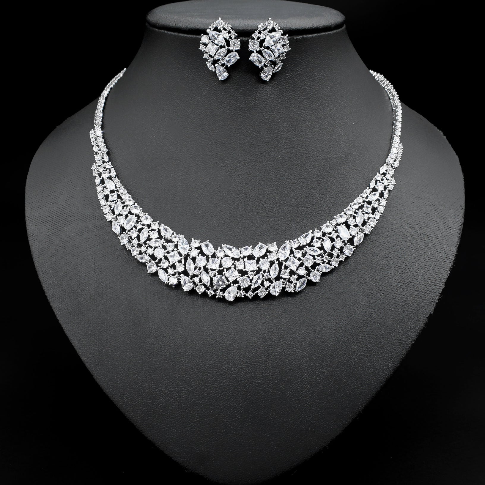 Elegant Zircon Necklace & Earrings Set