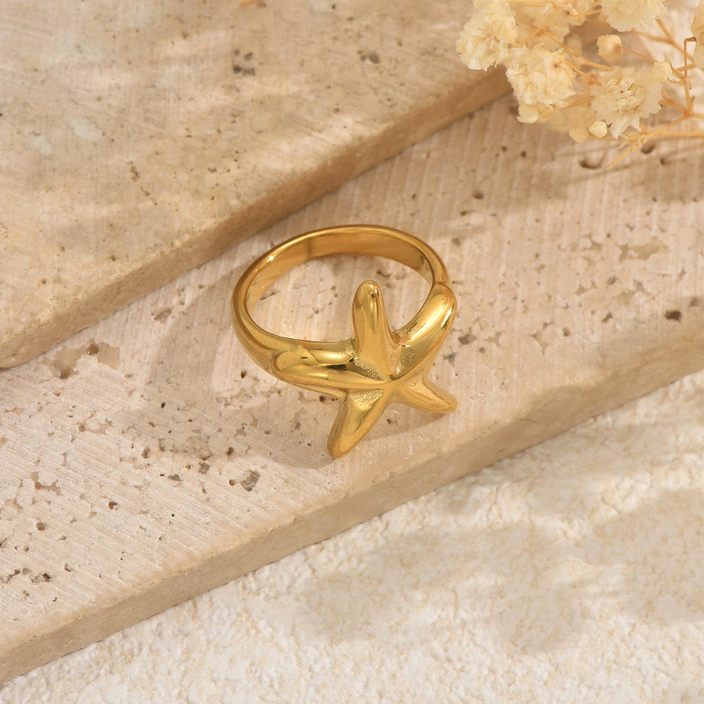 ✨ Laxly 18K Gold-Plated Stainless Steel Starfish Ring for Women – Minimalist Beach Style