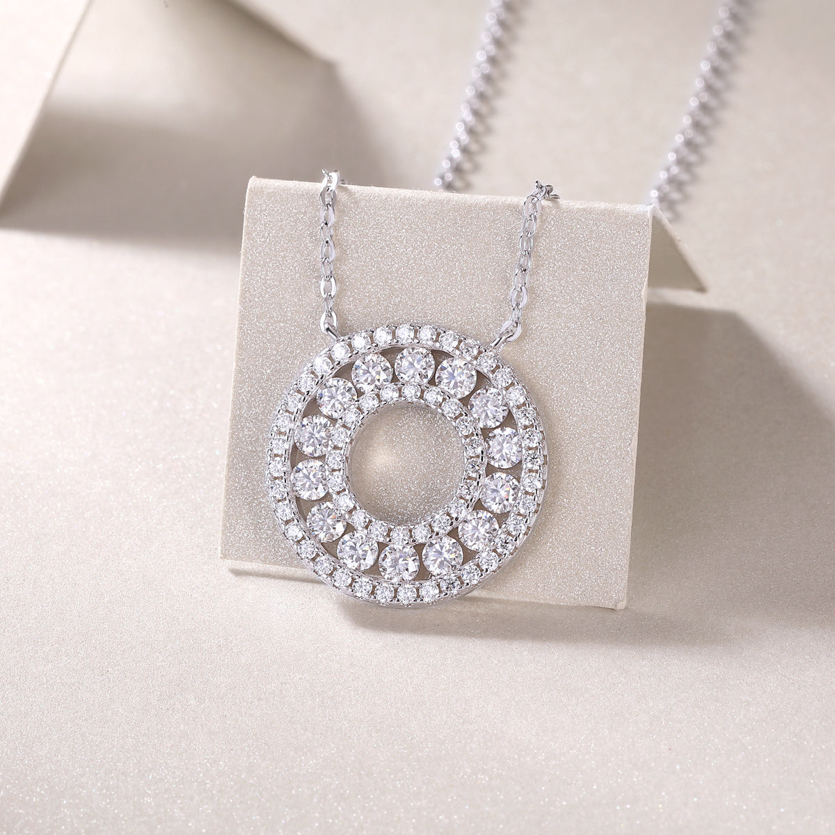 Reciprocating” Luxury Moissanite Necklace Set – Silver Jewellery for Women