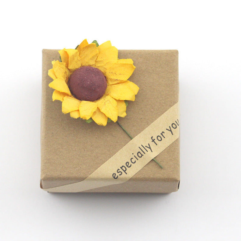 Fashionable Double Letter Pendant Necklace – Sunflower Motif