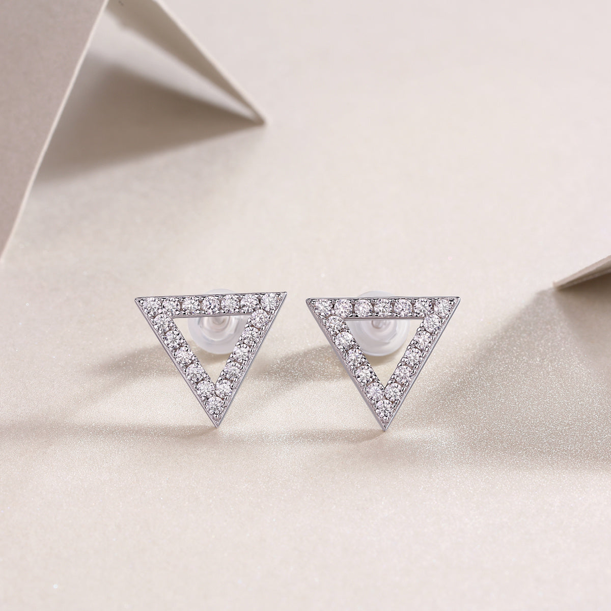 ✨ Unique – Moissanite S925 Sterling Silver Stud Earrings with Platinum Plating
