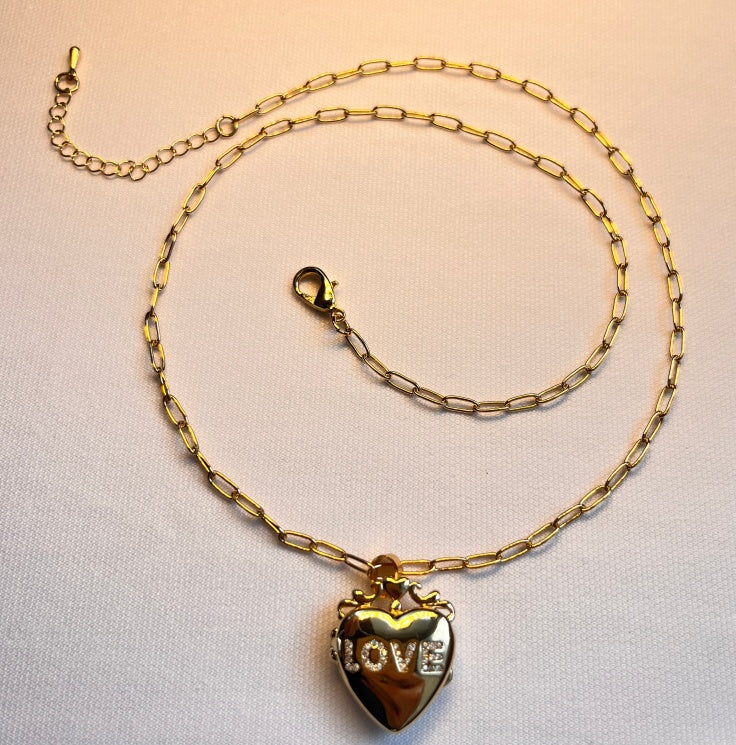 Titanium Steel Women’s Necklace – Sleek Minimalist Style