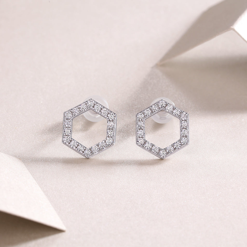 Chic Moissanite Stud Earrings – S925 Silver with Platinum Finish