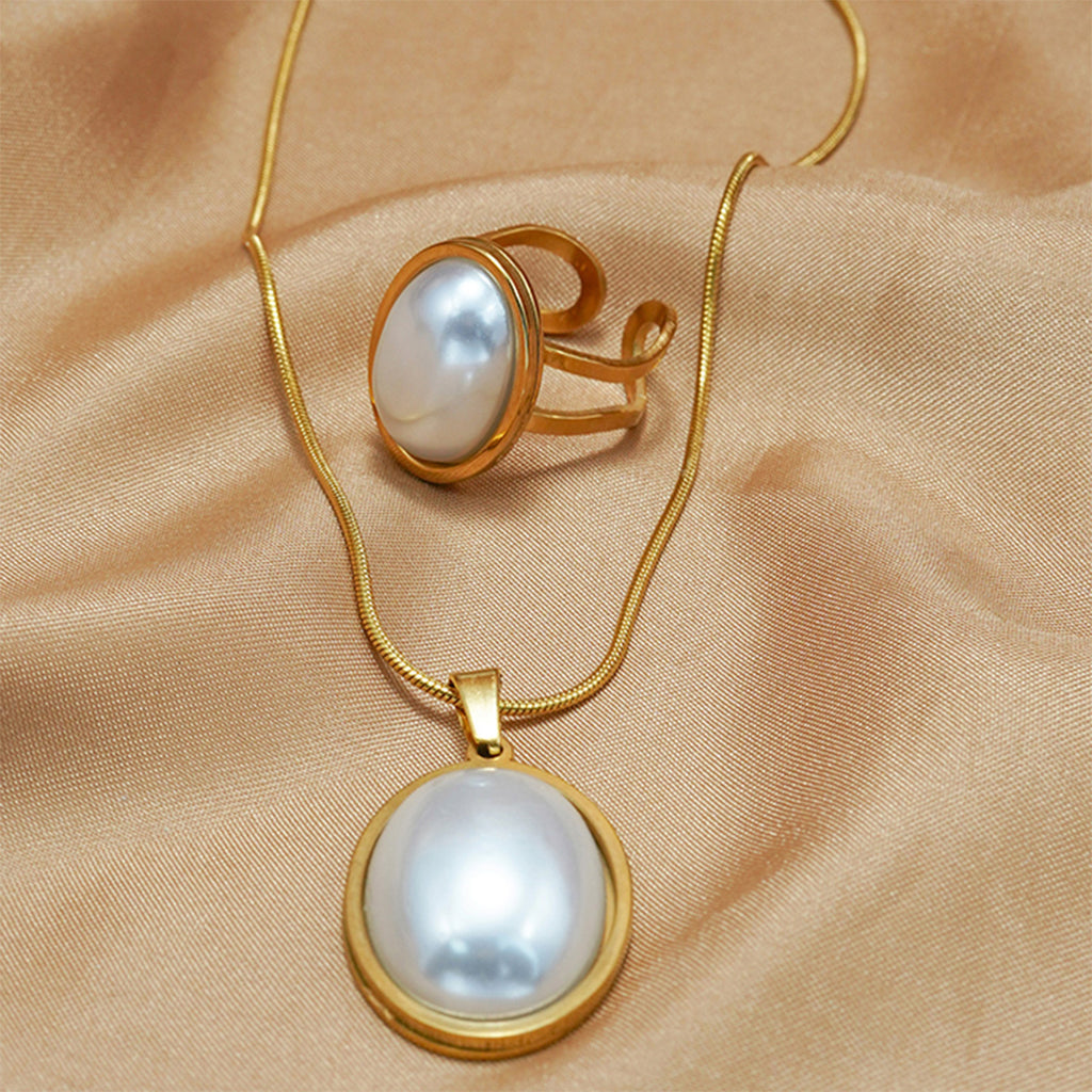 ✨ Laxly Elegant Golden Jewellery Set – Necklace & Ring Combo with Oval Design