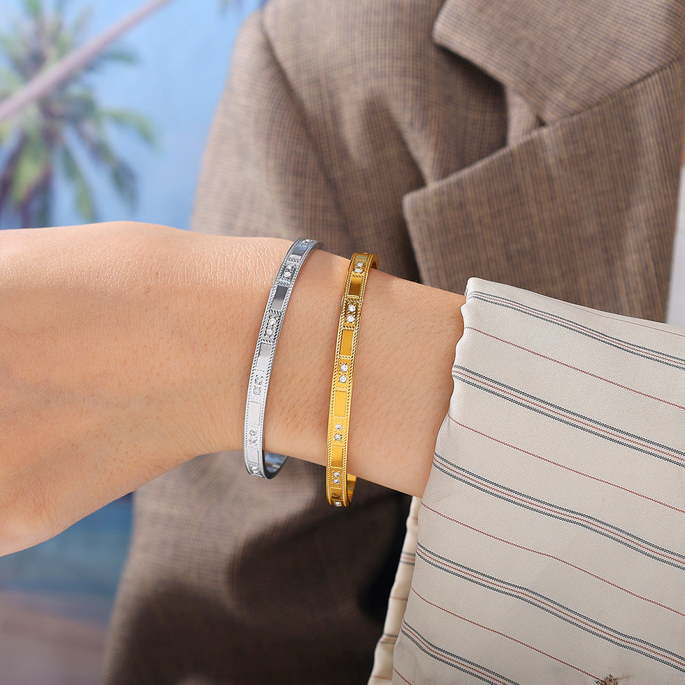 Alloy Open-End Buckle Bracelet