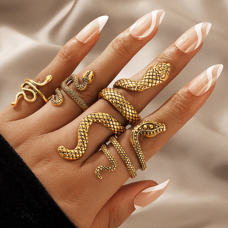 Snake Print Statement Ring – Cool Unisex Design