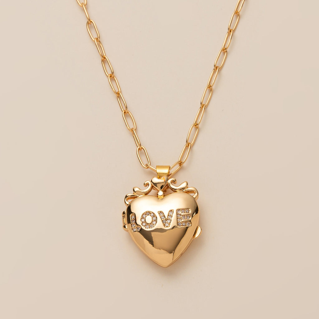 Titanium Steel Women’s Necklace – Sleek Minimalist Style