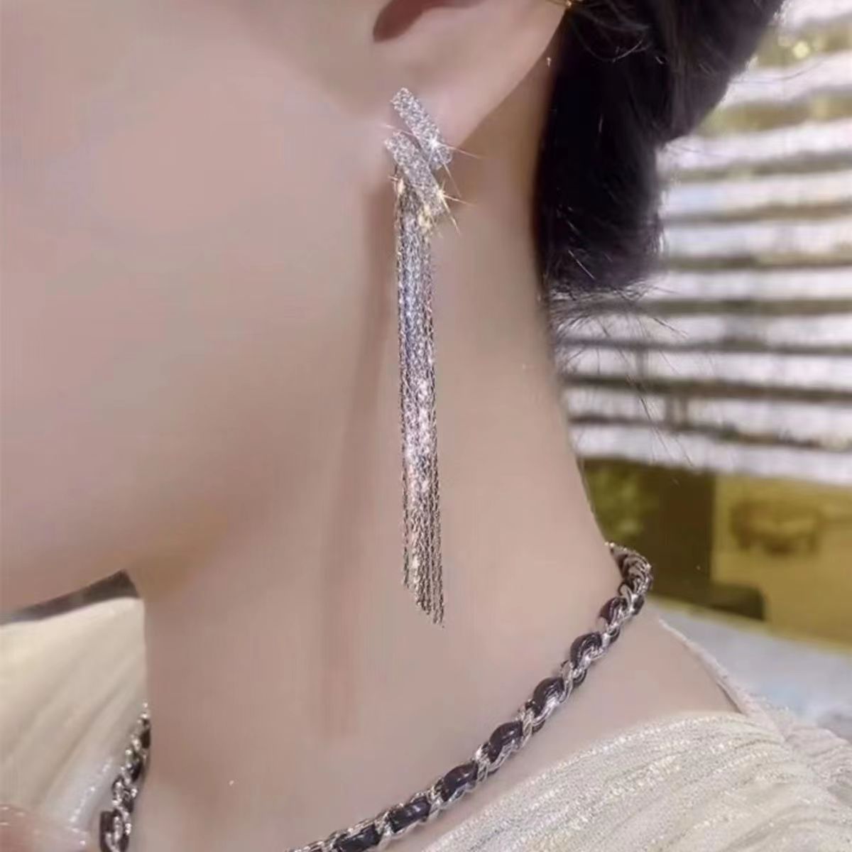 Delicate Tassel Earrings – Water Drop Design