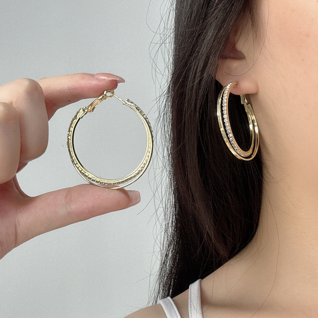 Eterna Elegant Diamond Earrings