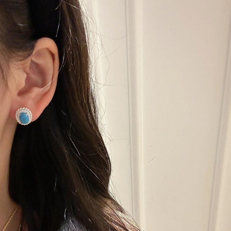 Retro Twist Egg-Shaped Turquoise Necklace & Stud Set